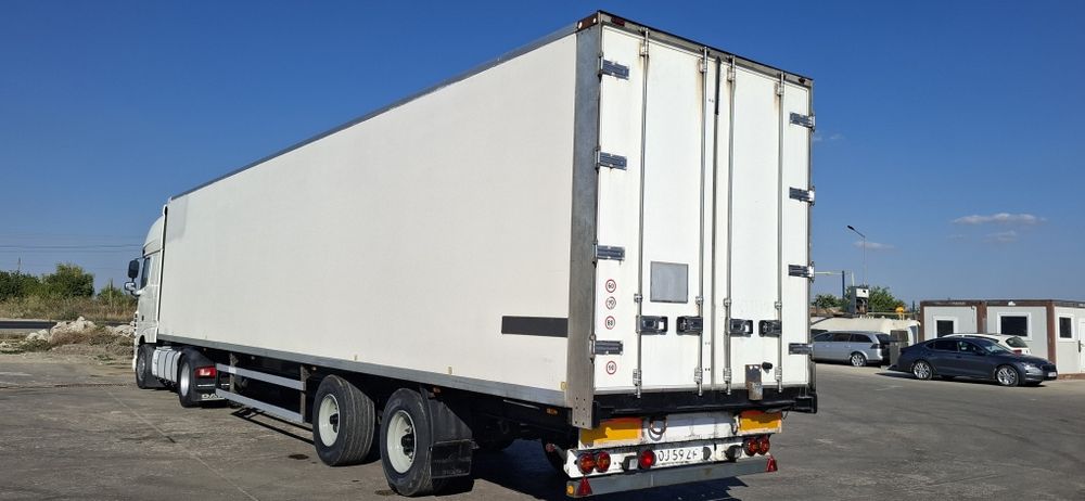Semiremorca Standard Dubă  Box  Container  Furgon  izoterma  2 Axe