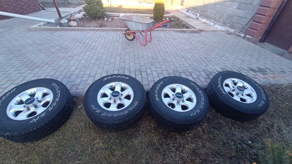 Продам диски с резиной