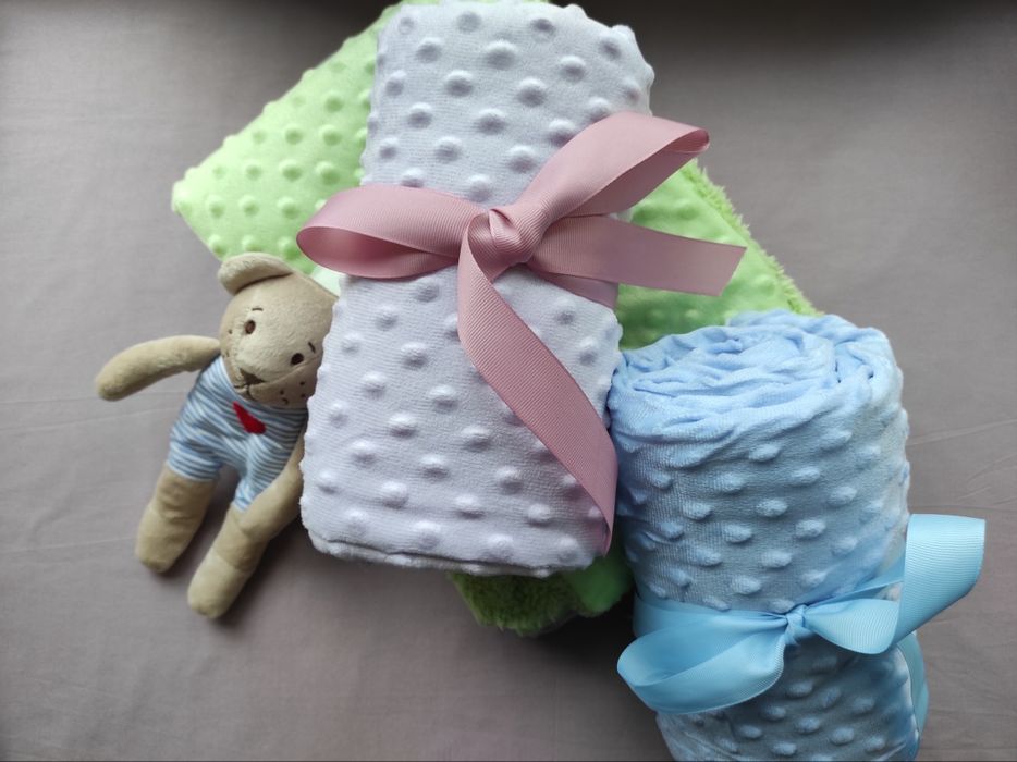 Тонкий мягкий плед