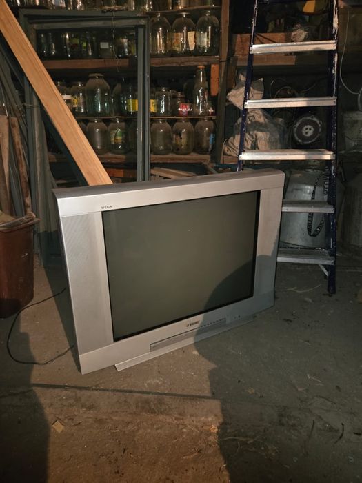 Телевизор б/у sony