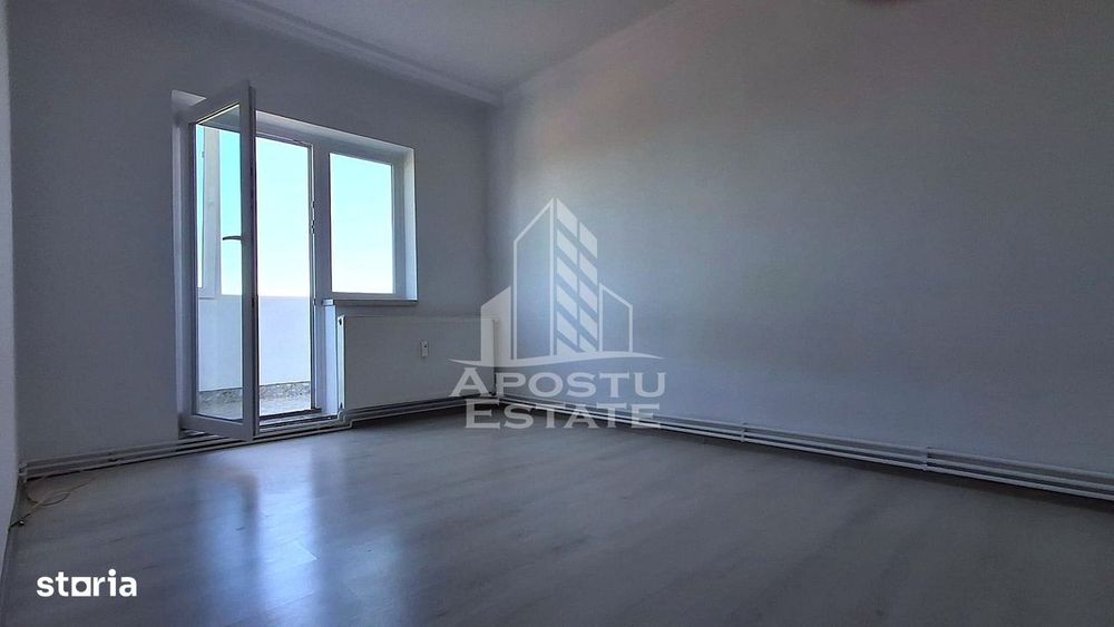 Apartament 3 camere,decomandat, nemobilat, Confectii