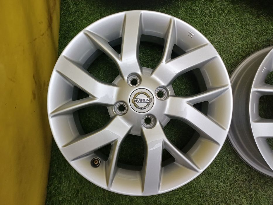 Диски R15 4x100 на Nissan и другие.