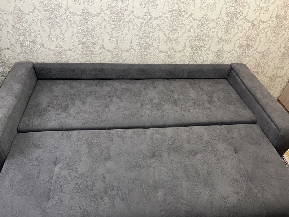 Продается диван (тахта).