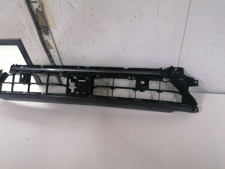 Grila inferioara bara fata audi q3 2018 2022