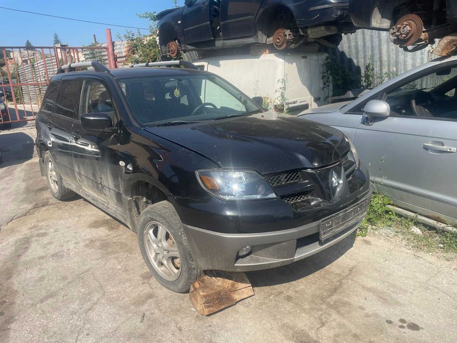 Mitsubishi Outlander 2.0i / Мицубиши Аутлендър 2004 година на части