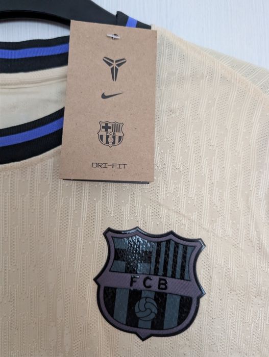 Când tricoul Barcelona Kobe