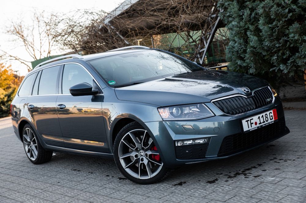 Skoda Octavia vRS / AUTOMAT / 2015 / recent Adus