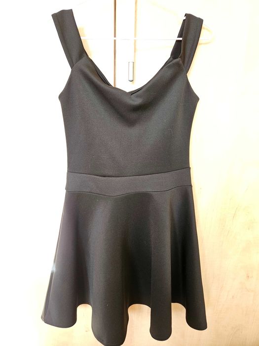 Дамска черна рокля, размер S