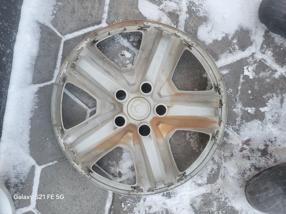 Колпаки Рено оригинал на 17