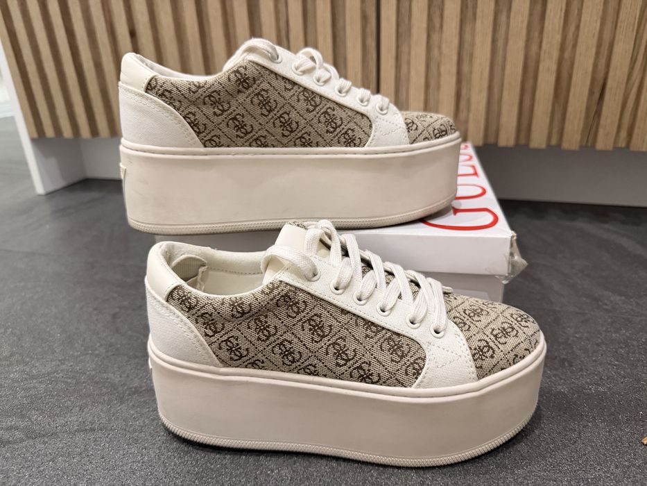 Дамски сникърси Guess