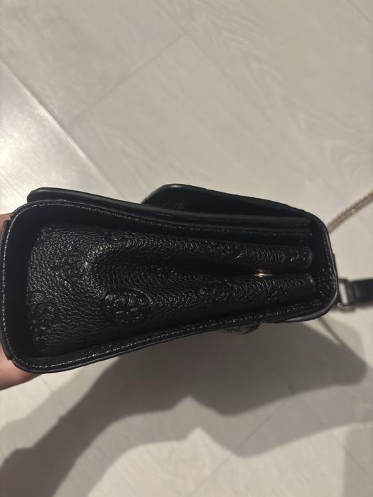 Guess гесс дамска чанта