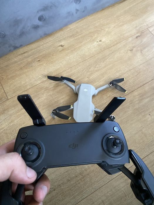 Drona Dji mavic mini