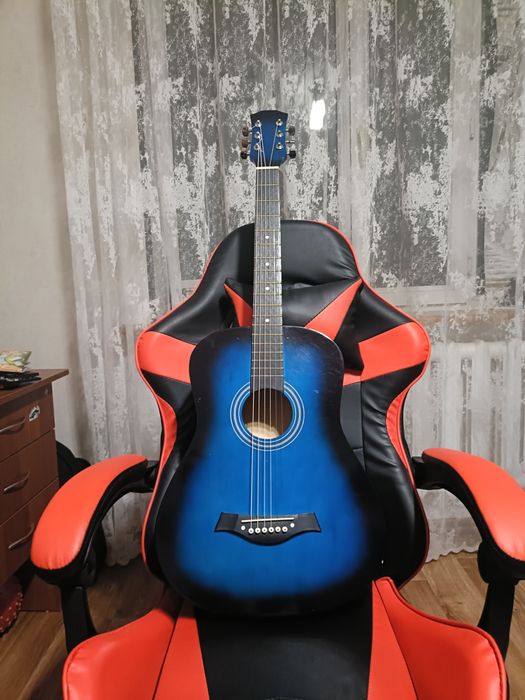 Продается гитара