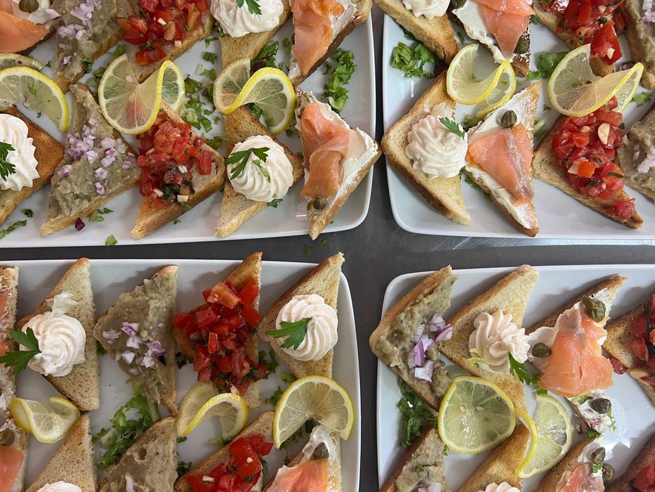 Platouri în regim catering – reci sau calde!