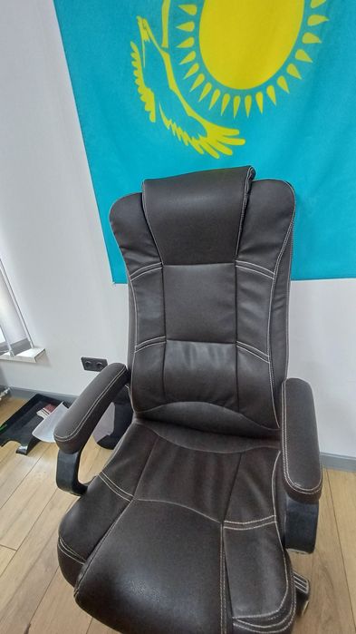 Кресло офисное руководителя