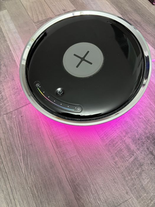 Incărcător telefon wireless si lampă RGB
