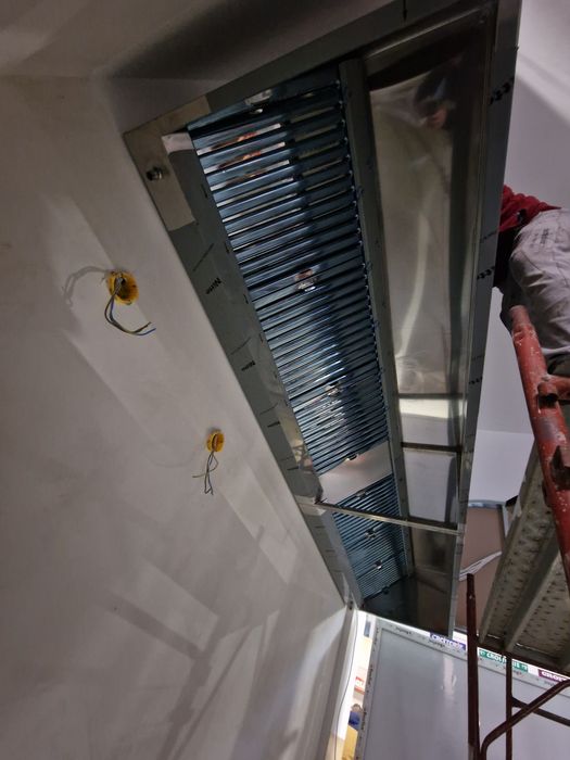 Executie, montaj , curatare autorizata HoReCa,hota inox si tubulatura