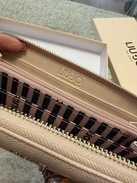 Дамски пиртфейл на Liu Jo