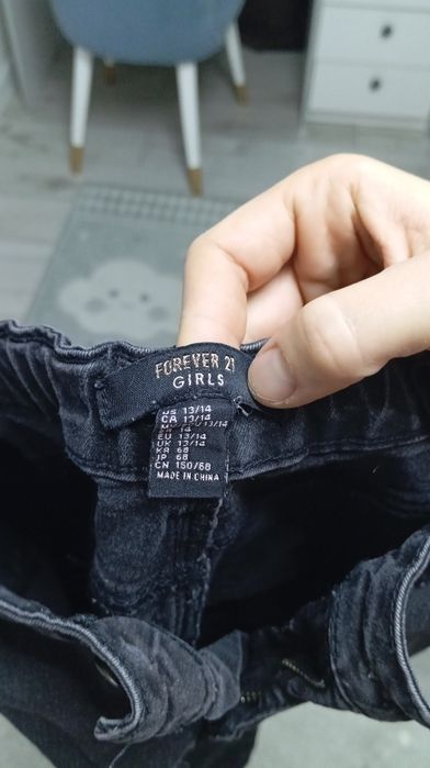 Джинсы FOREVER 21, на 12-14 лет