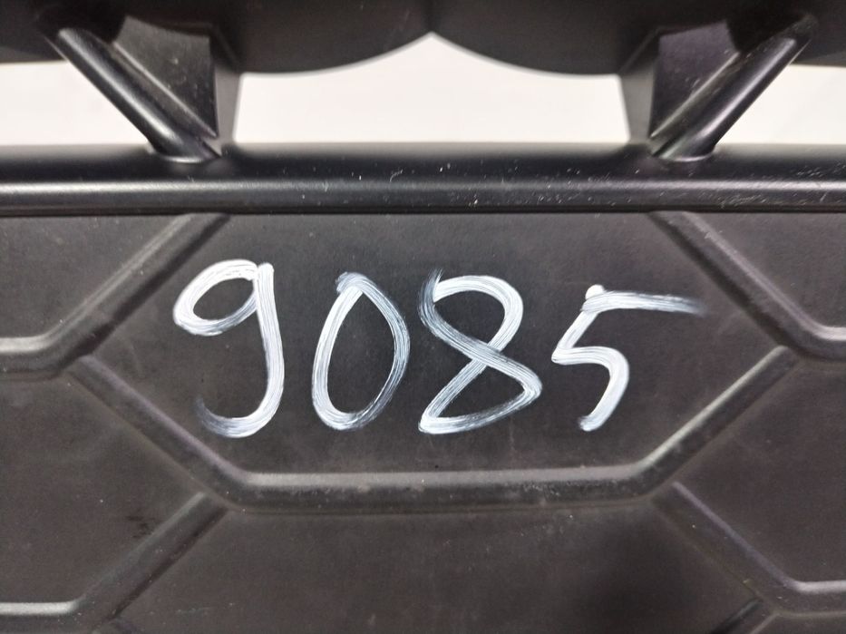 Bara fata Audi A4, B9, facelift, S-Line, 2020, 2021, 2022, 2023, 2024, 2025, cod origine OE 8W0807437AQ.