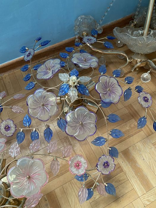 Продам люстры в отличном состоянии