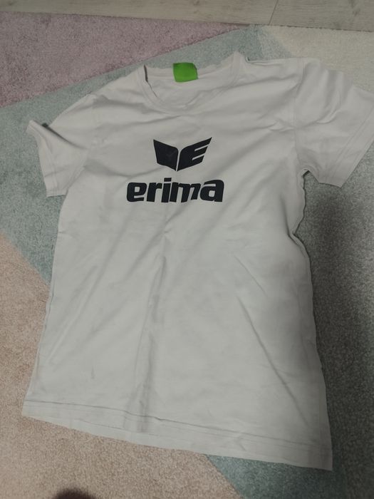 Дрехи на марката  Erima