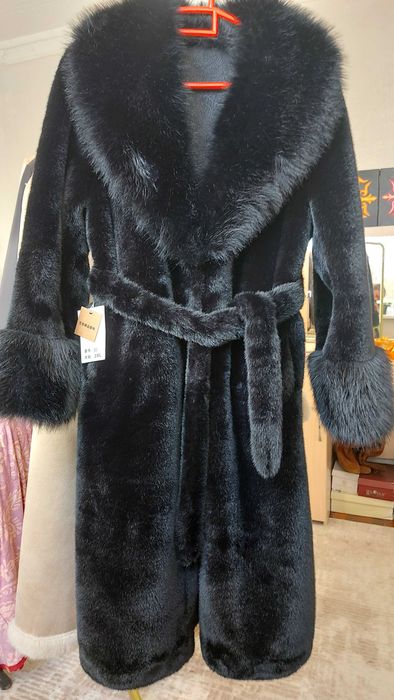 Продам Шубу Эконорка