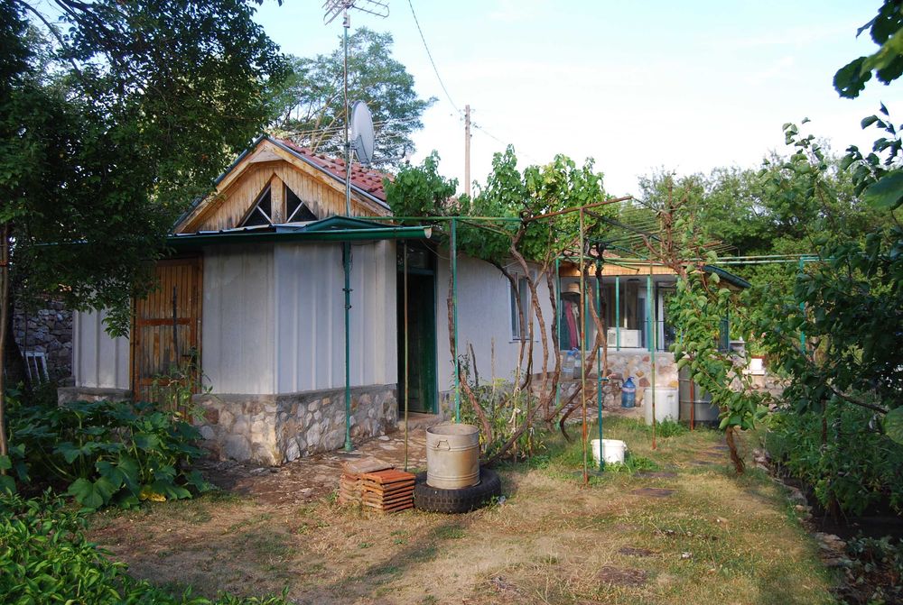 КЪЩА, с. Беренде, област София