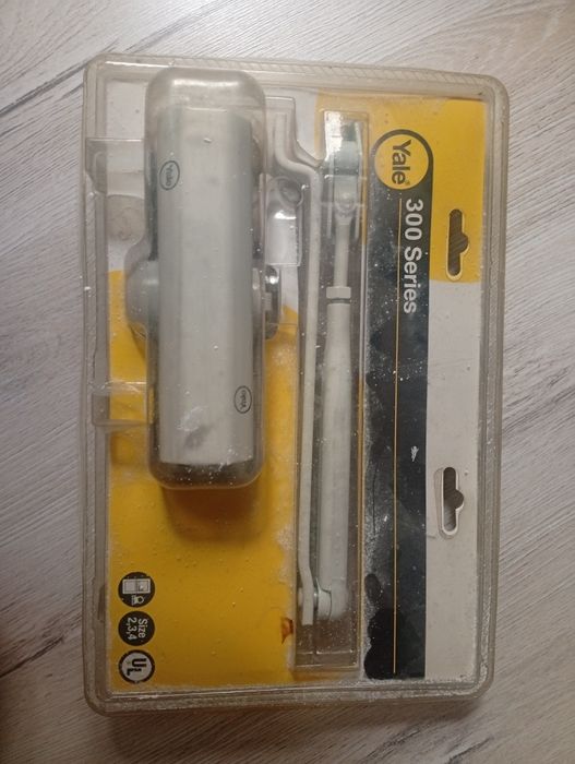 Vând amortizor ușă nou,sigilat