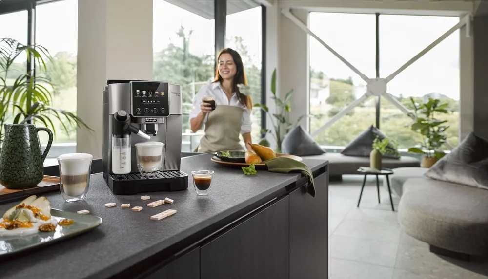 Kофемашина DeLonghi ECAM220.91.TB Magnifica Start