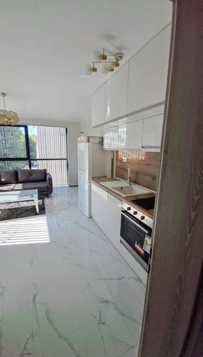 Дава се под наем Тристаен апартамент в Варна, Младост 2 - 93 кв.м за 750 € - Снимка #4