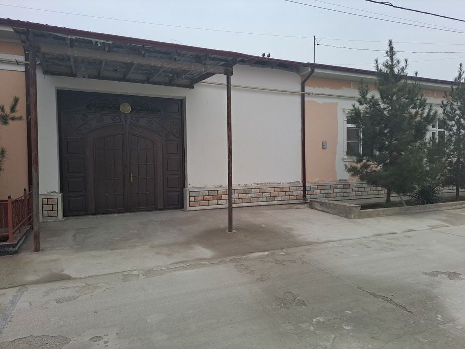 Коттедж сотилади илгор 5, Фаровон турмуш 271.  Арентир "укув маркази"