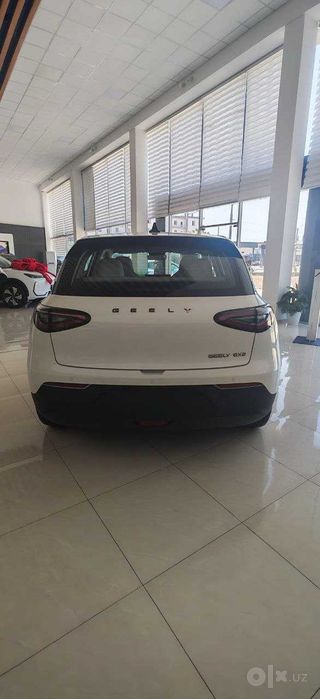 Geely EX2 EV 325 km