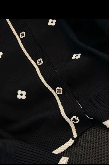 Кардиган с длинными рукавами