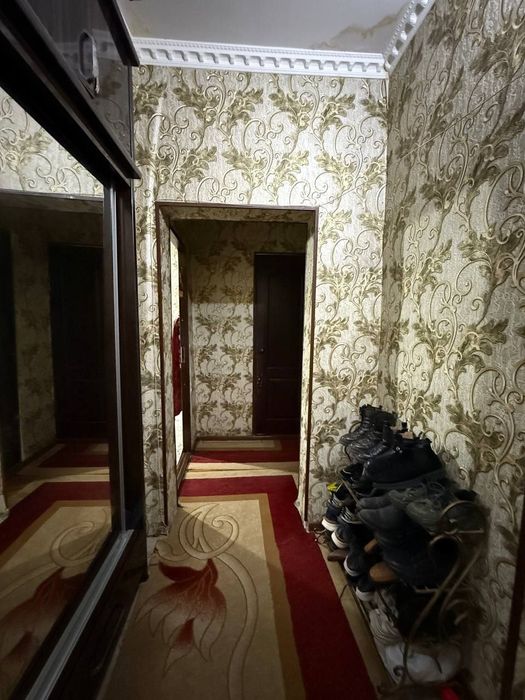 Yunsobod 11 kv 2/8/9/58 kv metro bozorga yaqin srochniy variyant