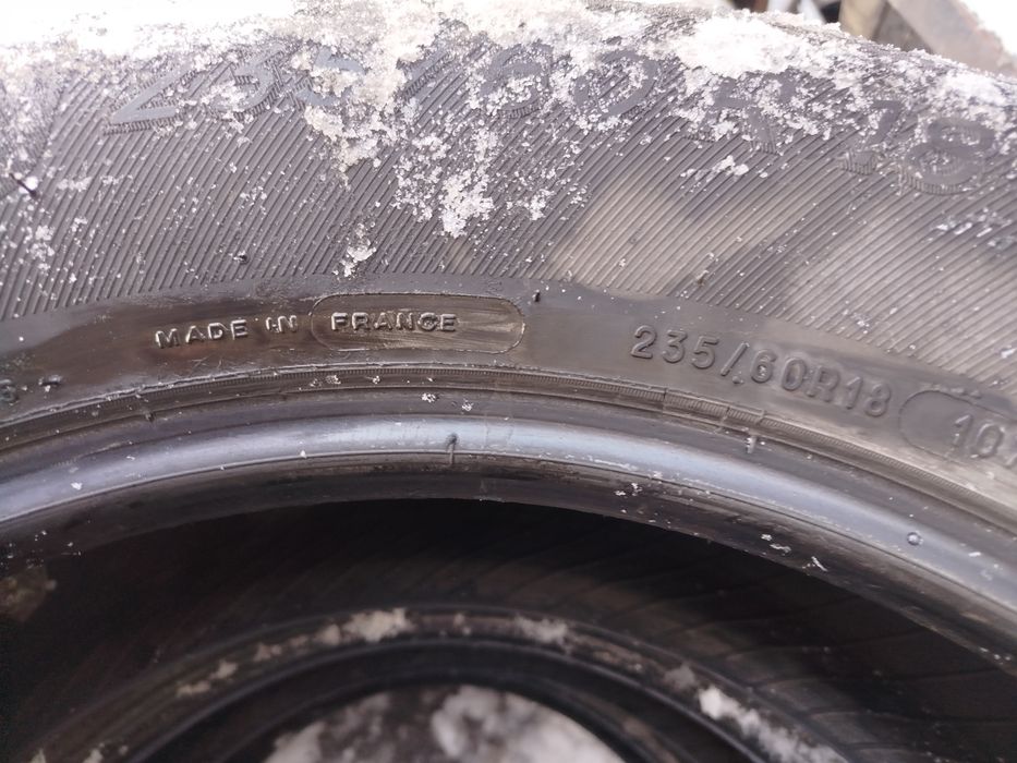 Балон MICHELIN 235/60/18.