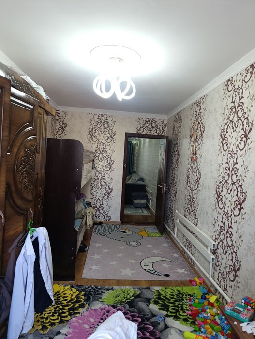 3 хонали зўр шароитдаги квартира ижарага берилади. Заканал 40-дом