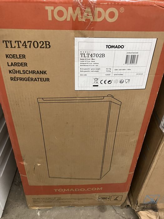 Нов !!! Хладилник Tomado  94 литра