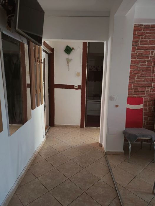 De inchiriat apartament 2  camere  cu centrala proprie