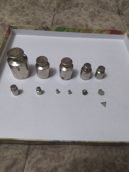 Набор гирек для весов