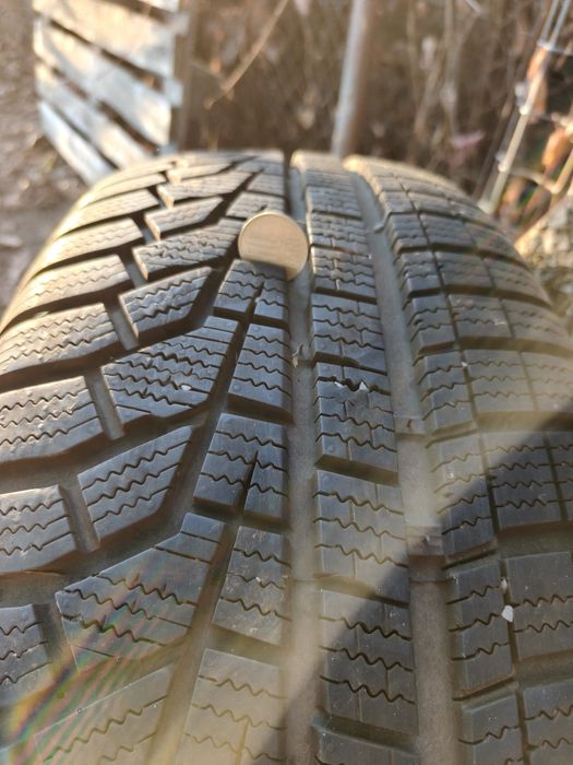 Set anvelope iarna 225/60/R18 Hankook