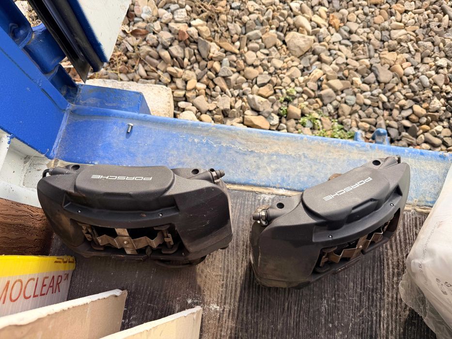 Kit frane Brembo 4 pistoane plug & play Audi A4 A5 Q5 (Porsche Macan)