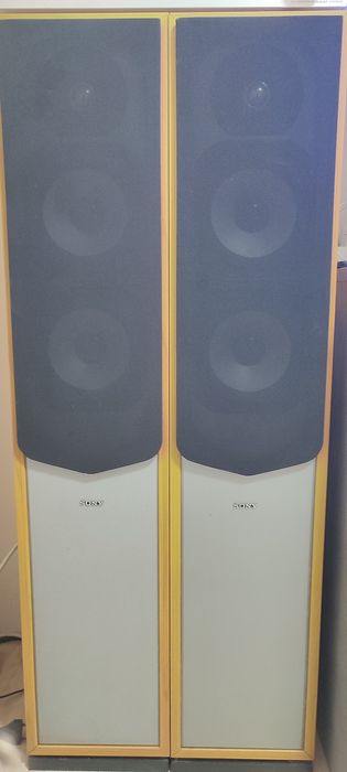 Усилвател Sony с две тонколони