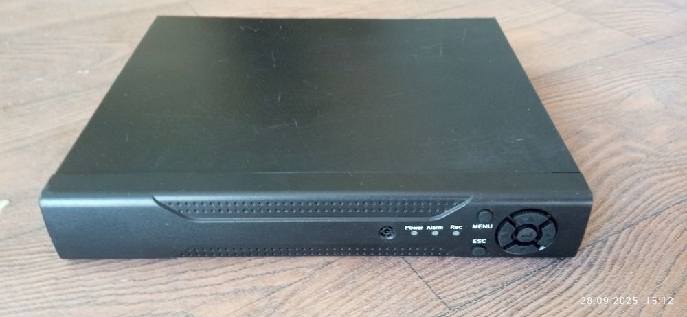 Продае́тся DVRна 4 канала регистратор