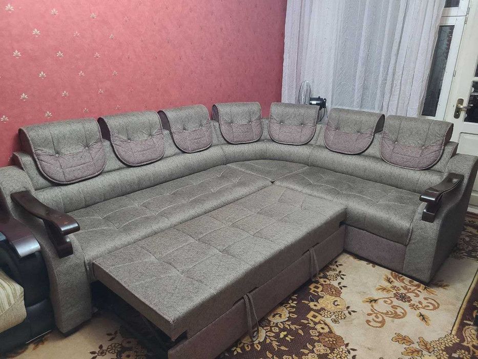 Продается Уголок