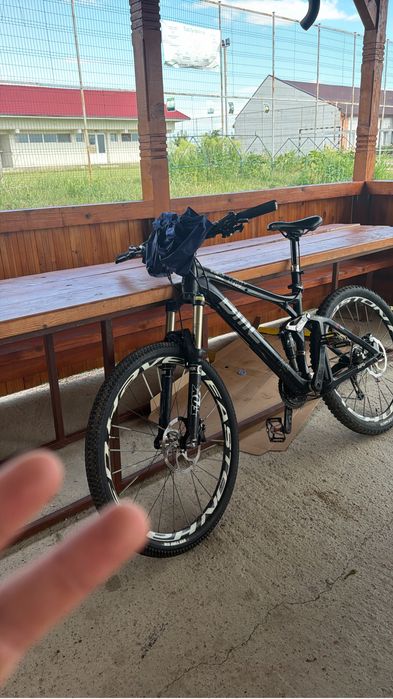 Bicicleta xc full carbon bmc