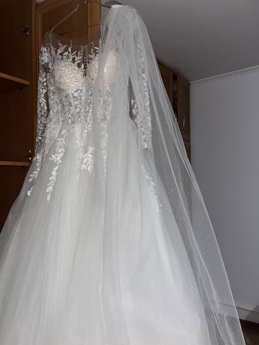 Vand rochie de mireasa
