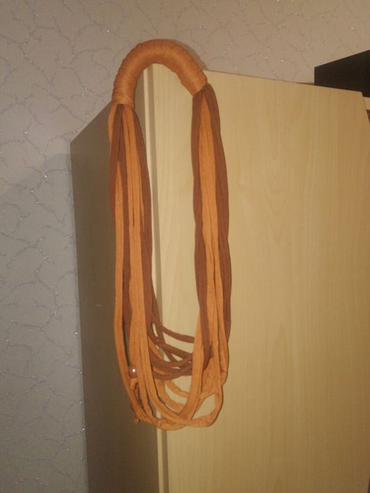 Колие от плат