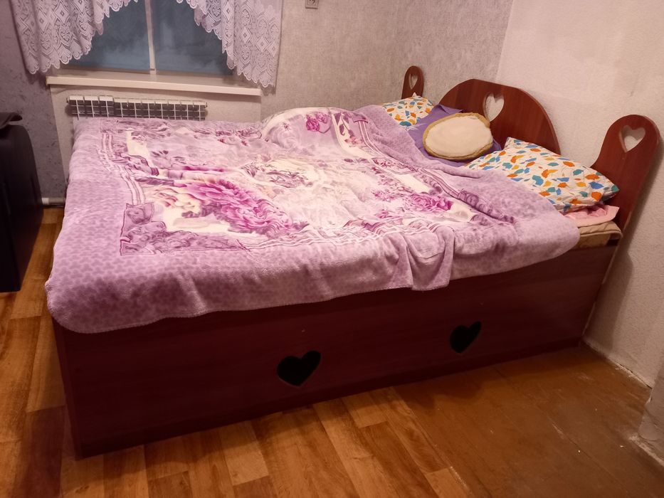 Продам кровать..