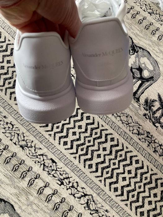 Adidasi Alexander McQueen